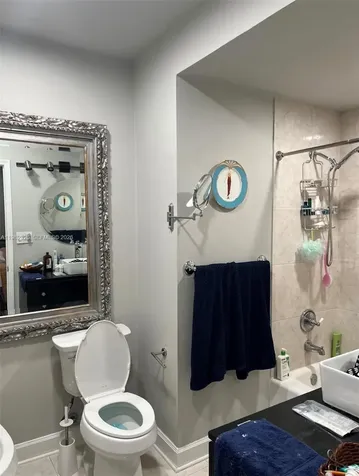 2190 SW 22 Terrace Miami FL 33145