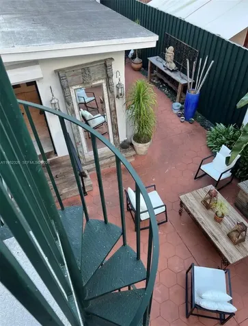 2190 SW 22 Terrace Miami FL 33145