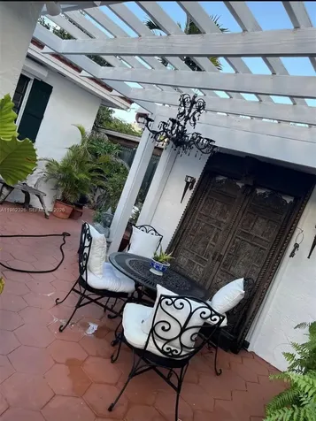 2190 SW 22 Terrace Miami FL 33145