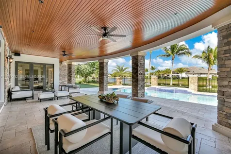 2905 Paddock Road Weston FL 33331