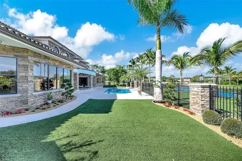 2905 Paddock Road Weston FL 33331