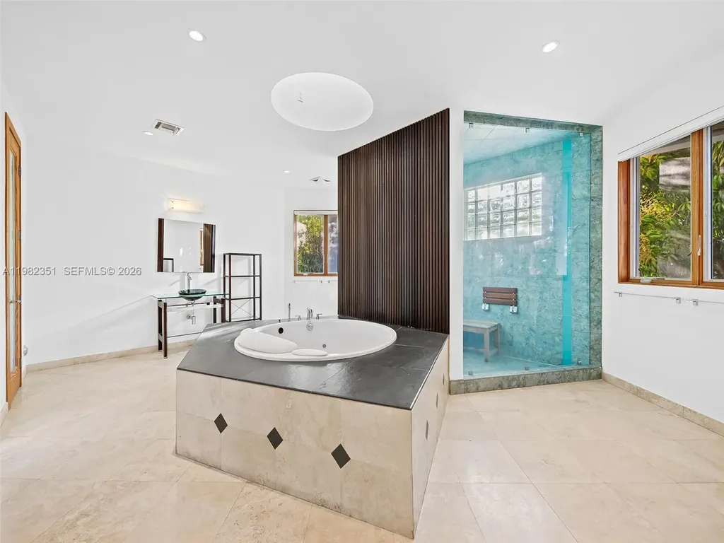 450 Victoria Terrace Fort Lauderdale FL 33301