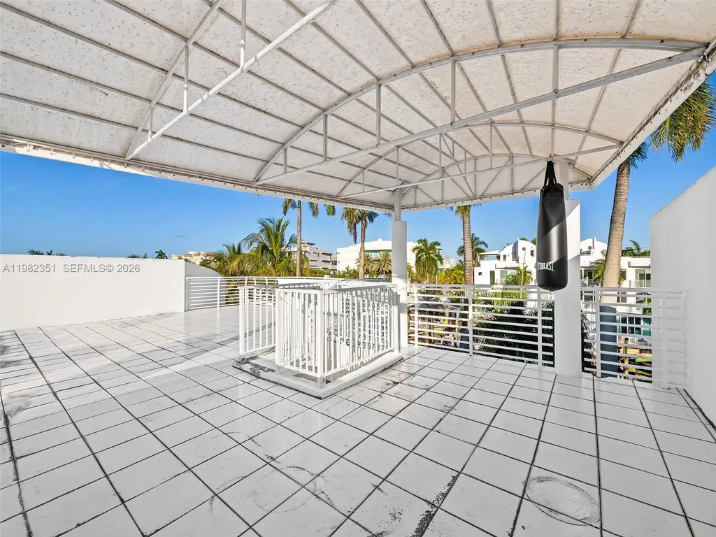 450 Victoria Terrace Fort Lauderdale FL 33301