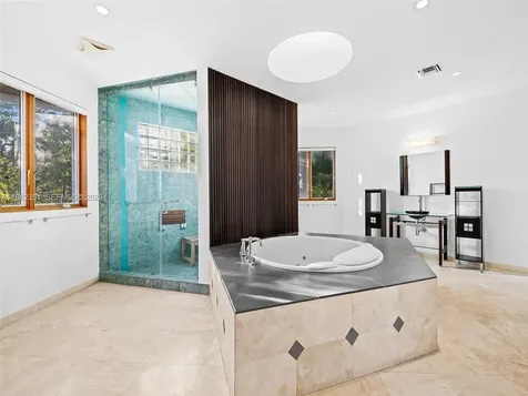 450 Victoria Terrace Fort Lauderdale FL 33301