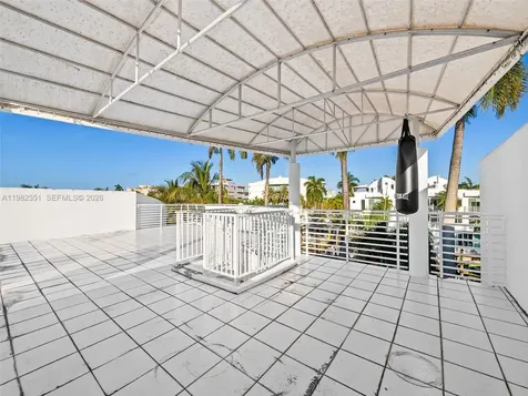 450 Victoria Terrace Fort Lauderdale FL 33301