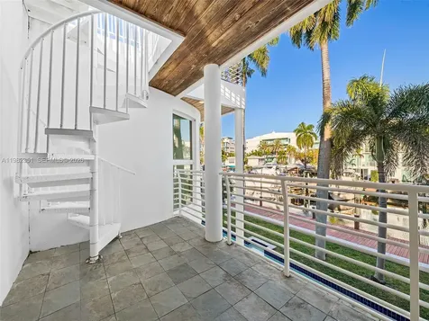 450 Victoria Terrace Fort Lauderdale FL 33301