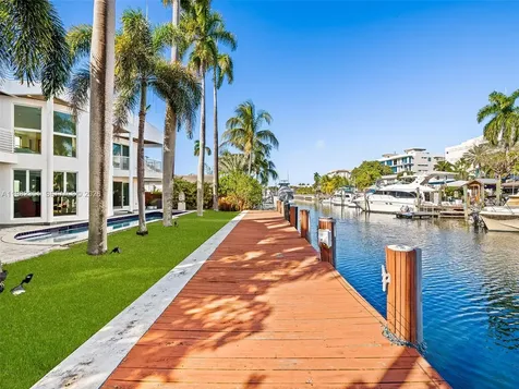 450 Victoria Terrace Fort Lauderdale FL 33301