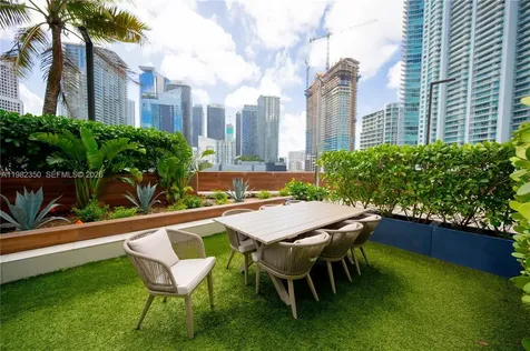 350 S Miami Miami FL 33130