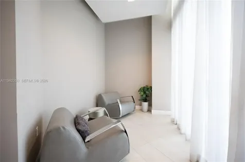 350 S Miami Miami FL 33130