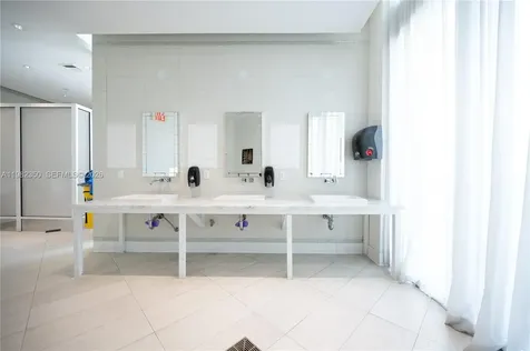 350 S Miami Miami FL 33130