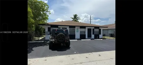 4121 NW 30th Terrace Lauderdale Lakes FL 33309
