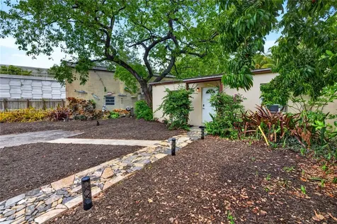 749 NW 43rd Street Oakland Park FL 33309