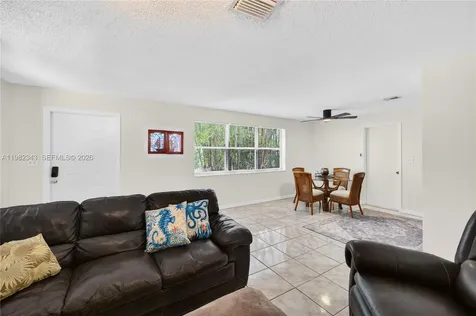 749 NW 43rd Street Oakland Park FL 33309