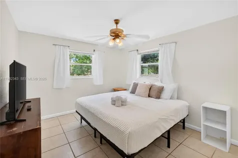 749 NW 43rd Street Oakland Park FL 33309