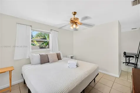 749 NW 43rd Street Oakland Park FL 33309