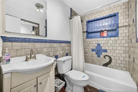 749 NW 43rd Street Oakland Park FL 33309