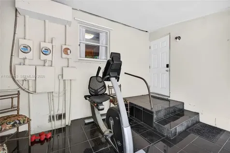 749 NW 43rd Street Oakland Park FL 33309