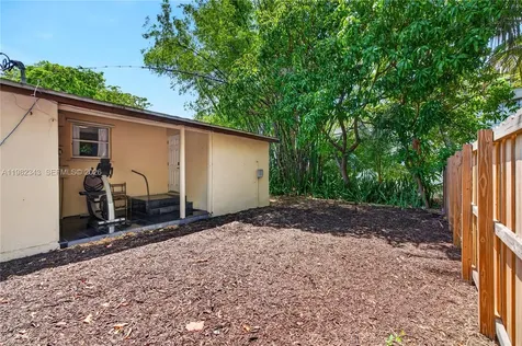 749 NW 43rd Street Oakland Park FL 33309