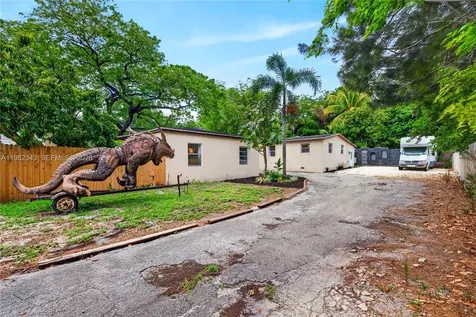 749 NW 43rd Street Oakland Park FL 33309