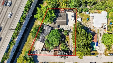 749 NW 43rd Street Oakland Park FL 33309
