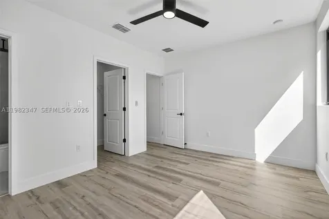 4313 NW 32nd Avenue Miami FL 33142