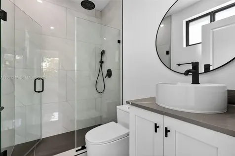 4313 NW 32nd Avenue Miami FL 33142