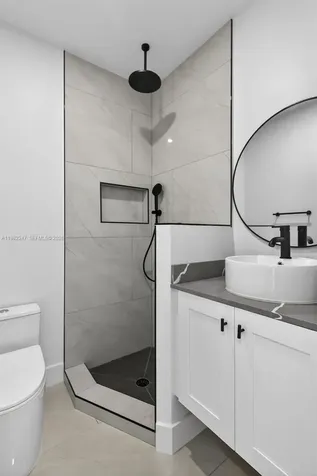 4313 NW 32nd Avenue Miami FL 33142