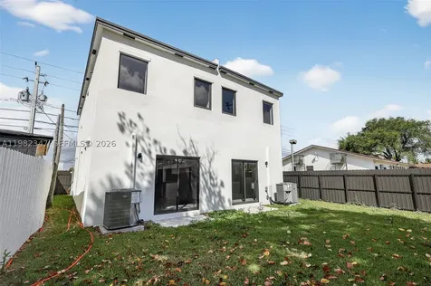 4313 NW 32nd Avenue Miami FL 33142
