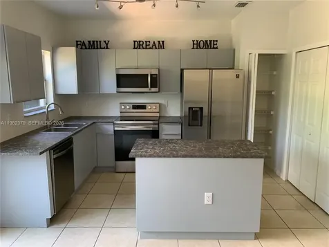 3001 SE 17th Avenue Homestead FL 33035
