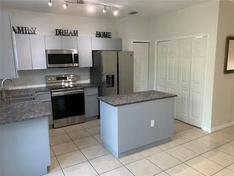 3001 SE 17th Avenue Homestead FL 33035