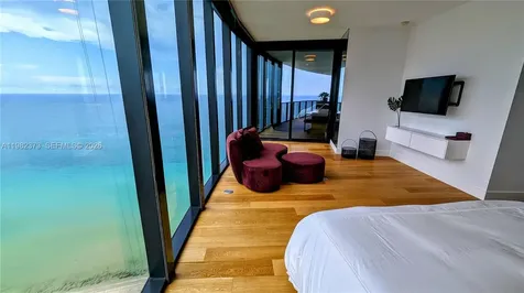 18555 Collins Avenue Sunny Isles Beach FL 33160