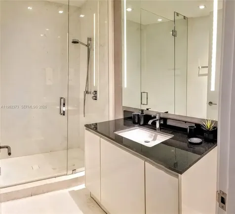 18555 Collins Avenue Sunny Isles Beach FL 33160