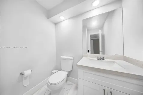 6637 NW 181st Lane Hialeah FL 33015