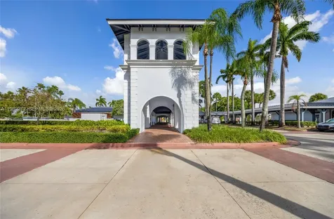 6637 NW 181st Lane Hialeah FL 33015