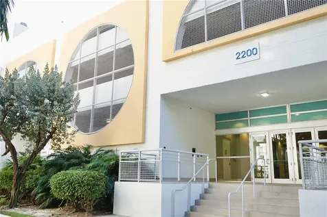 2200 NE 4th Avenue Miami FL 33137