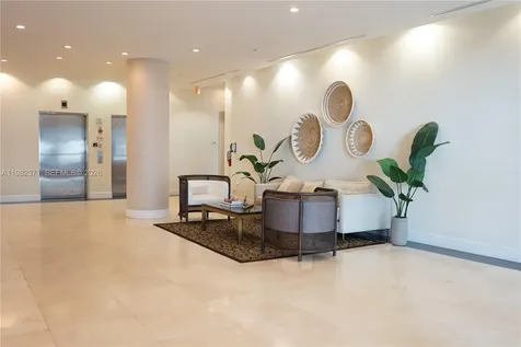 2200 NE 4th Avenue Miami FL 33137