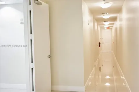 2200 NE 4th Avenue Miami FL 33137