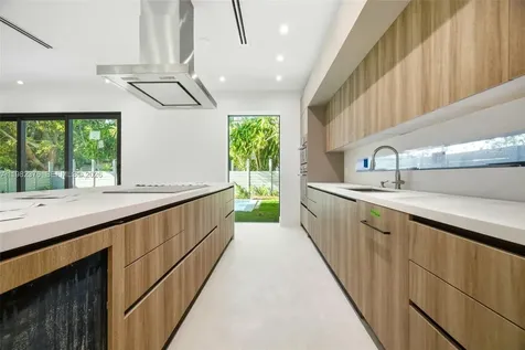 3545 Florida Avenue Miami FL 33133