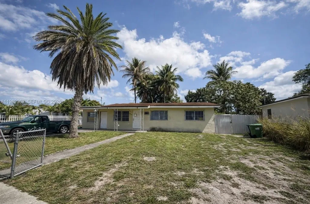 8525 NW 32nd Court Miami FL 33147