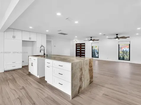 1501 NW 109th Terrace Pembroke Pines FL 33026