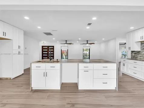 1501 NW 109th Terrace Pembroke Pines FL 33026