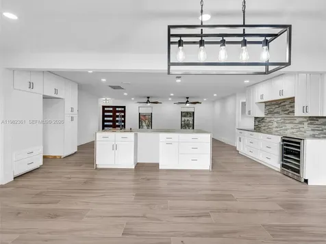 1501 NW 109th Terrace Pembroke Pines FL 33026
