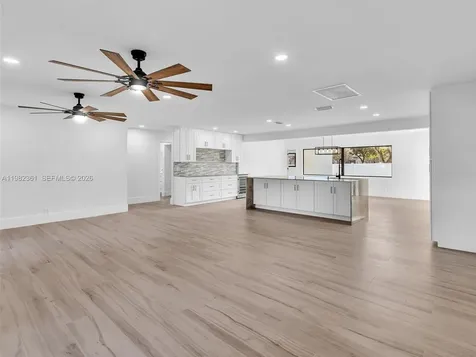 1501 NW 109th Terrace Pembroke Pines FL 33026