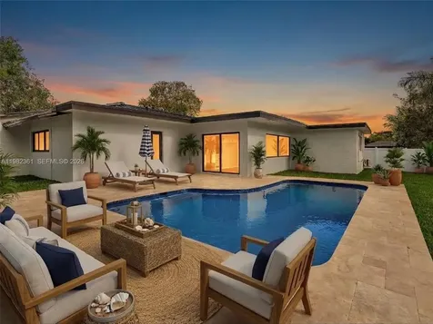 1501 NW 109th Terrace Pembroke Pines FL 33026