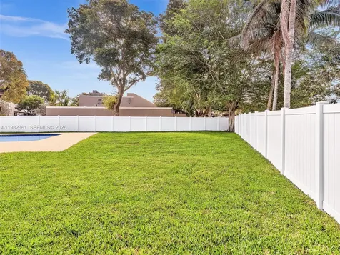 1501 NW 109th Terrace Pembroke Pines FL 33026