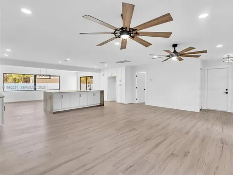 1501 NW 109th Terrace Pembroke Pines FL 33026