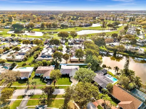 1501 NW 109th Terrace Pembroke Pines FL 33026