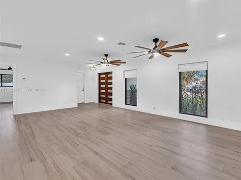 1501 NW 109th Terrace Pembroke Pines FL 33026