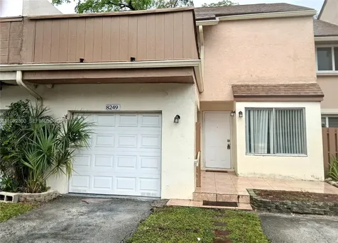 8249 NW 8th Place Plantation FL 33324