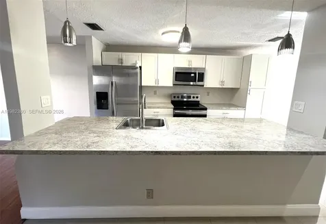 8249 NW 8th Place Plantation FL 33324